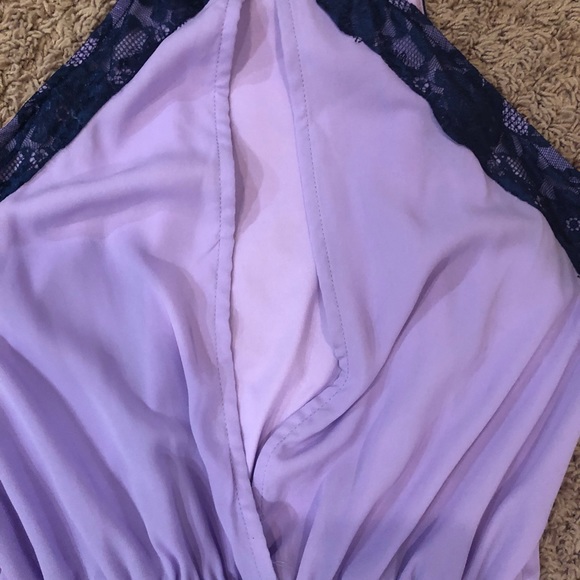 Romper with lace detail - Picture 5 of 6